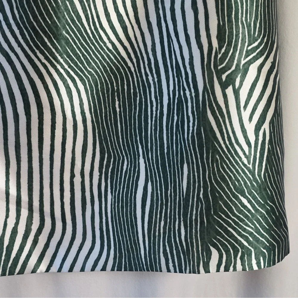 Preston & York Green & White Animal Print Lined Satin Pencil Skirt Size 16